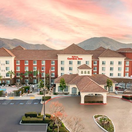 Hilton Garden Inn Fontana Exterior photo